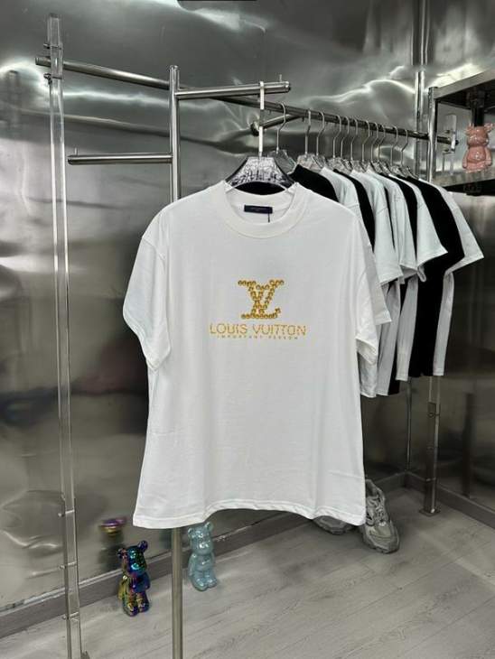 Picture of Louis Vuitton T Shirts Short _SKULVS-XLjdtx69607425
